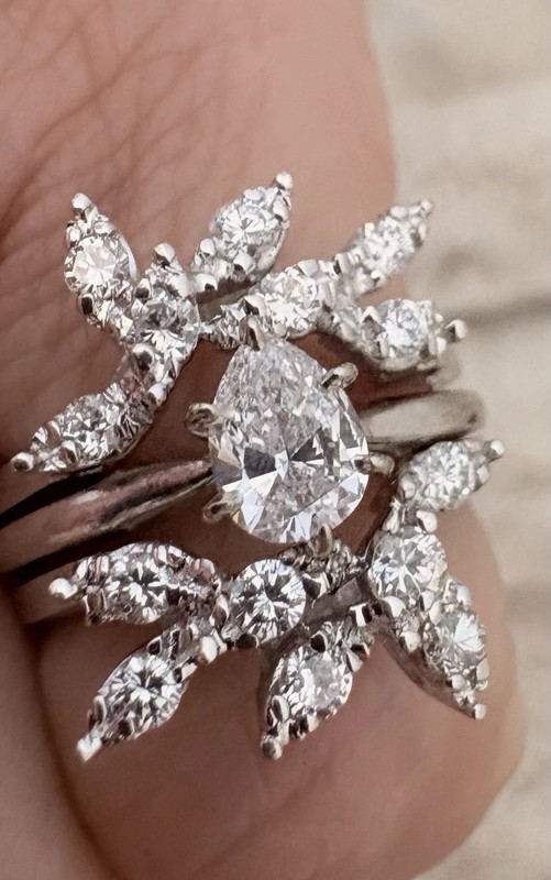 Vintage Stunning Natural Diamond14K Flower Cluster Ring,7.67g, D-F VS Size 6