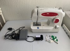 Brother XL2220NT Sewing Machine with foot pedal and accessories 