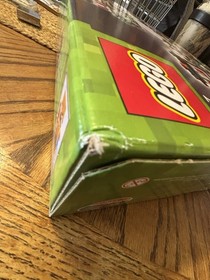 LEGO Minecraft The Fortress 21127 retired New Sealed SHELF WEAR 2016 6 Minifigs