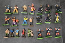 Vintage Deetail Britains Ltd COWBOYS INDAINS KNIGHTS Lot of 22 Figures