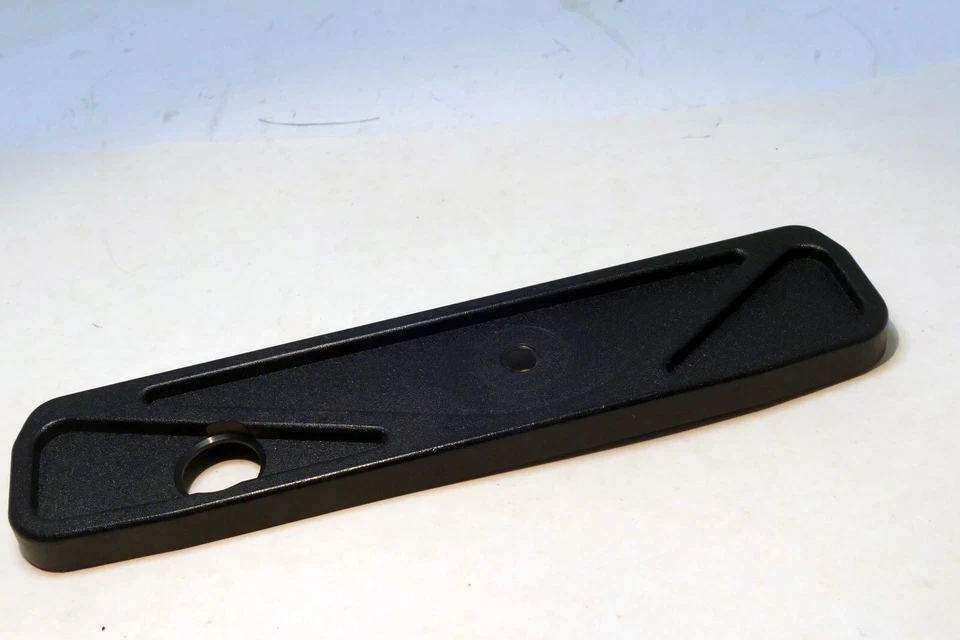 Cubierta inferior protectora base Leica Leitz OEM R3 - falta tornillo trípode Foto 2 de 4