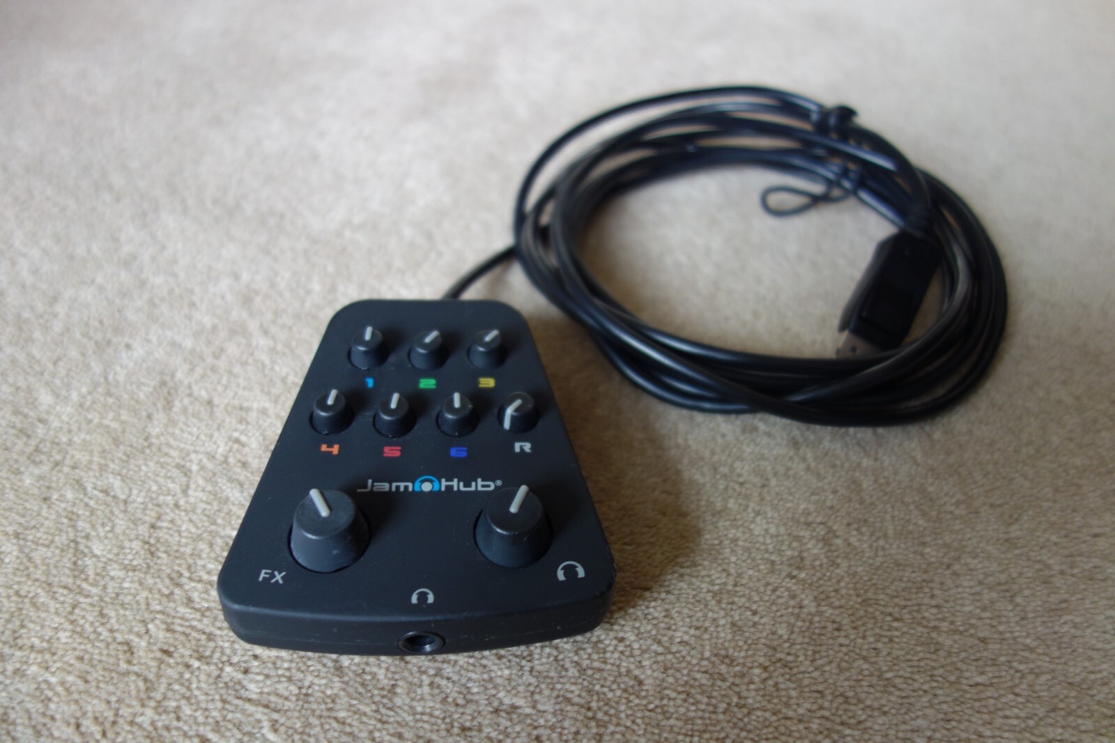 Jamhub Greenroom 6 person Silent Rehearsal Studio with SoleMix eBay