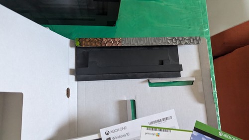 XBox One S _Minecraft Limited Edition - Foto 12 di 15