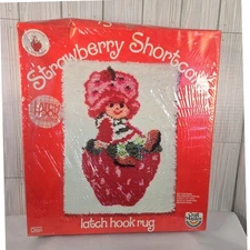 Vintage Strawberry Shortcake Latch Hook Rug Kit Craft Master 1981 Sealed 20"x27"