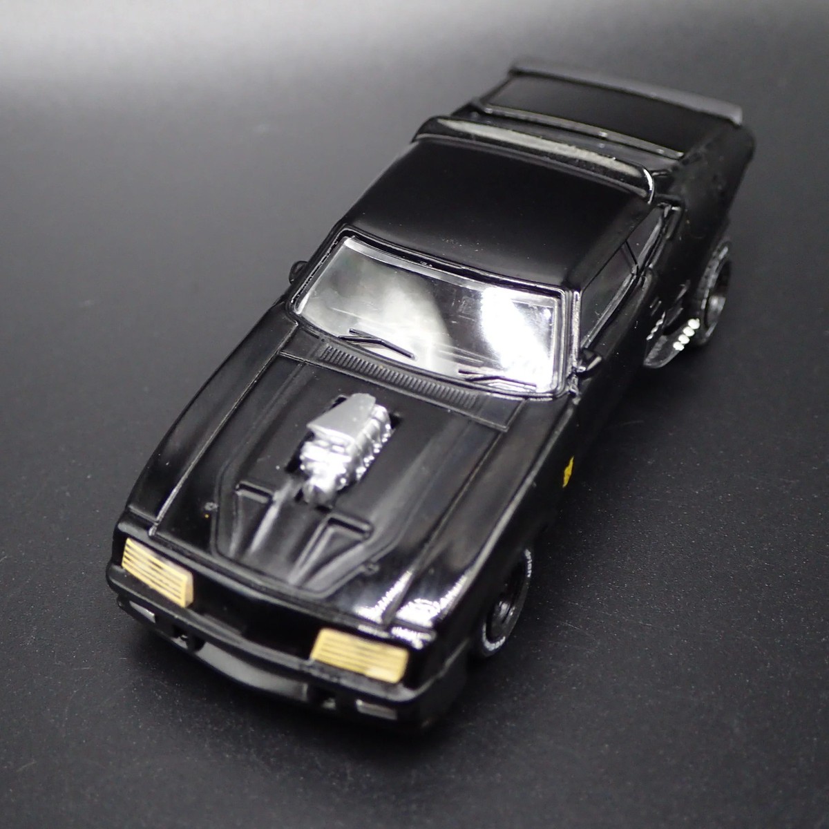 1973 FORD FALCON XB MAD MAX BFGOODRICH RARE 1:64 SCALE DIORAMA