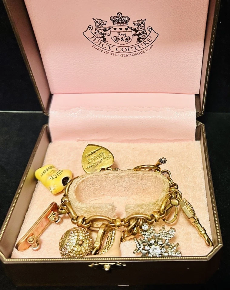 Pulsera Juicy Couture Edición Limitada 2007 Dije Vintage (6 Dijes Incluidos) Foto 2 de 4