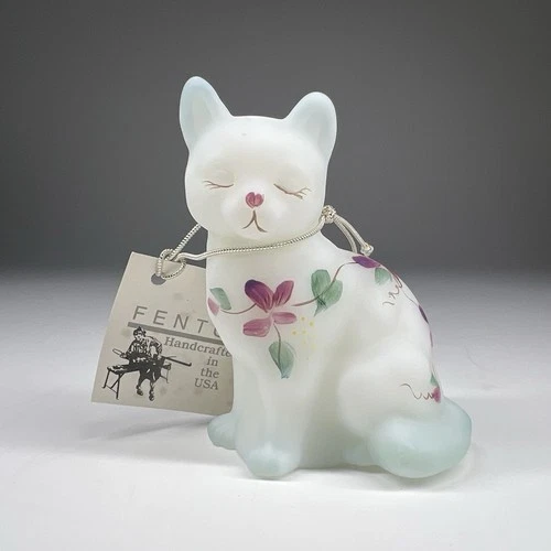 Vtg FENTON White Opal Satin Glass Hand Painted 3.75" Sitting Cat Figurine Floral