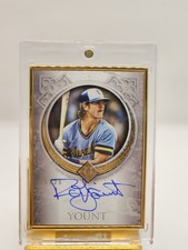 2023 Topps Transcendent #TCA-RY Robin Yount Gold Auto 05/20 SP Brewers HOF 