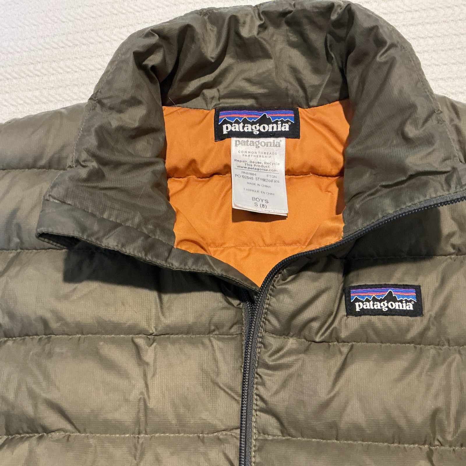 Patagonia Boy's Kids Blue Down Sweater Puffer Jacket Sz S (7-8) 68245 Outwear thumbnail 2