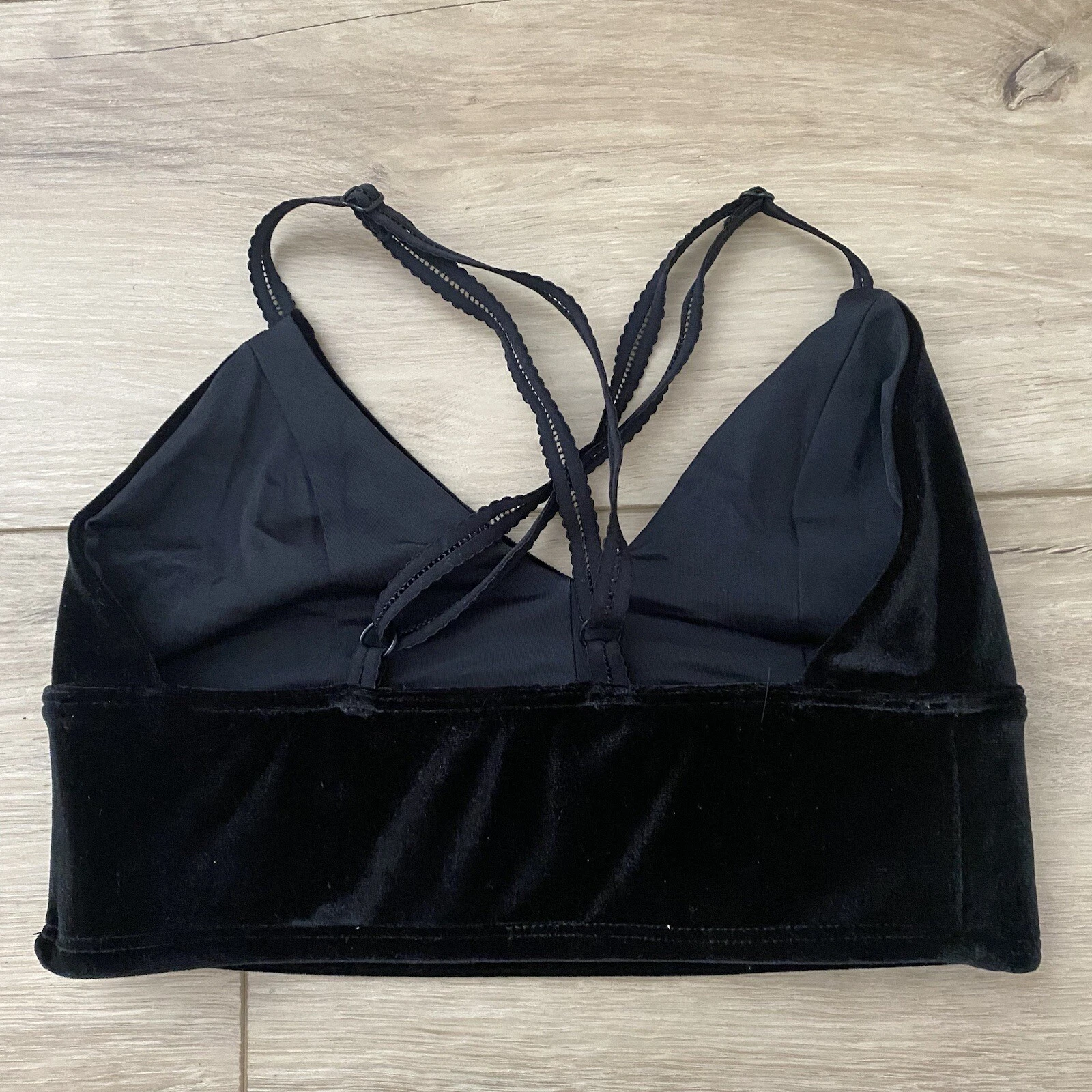 beyond-yoga velvet motion vip long line adjustable straps tank-bra