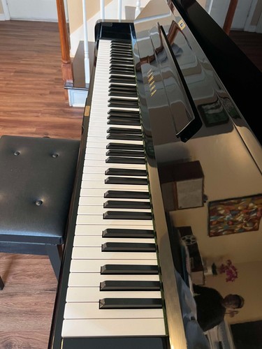 Yamaha U3 Upright Piano 52" EXCELLENT CONDITION - Picture 2 of 10