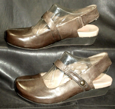 OTBT Springfield women's taupe leather slingback Mary jane pump shoes size US 6M