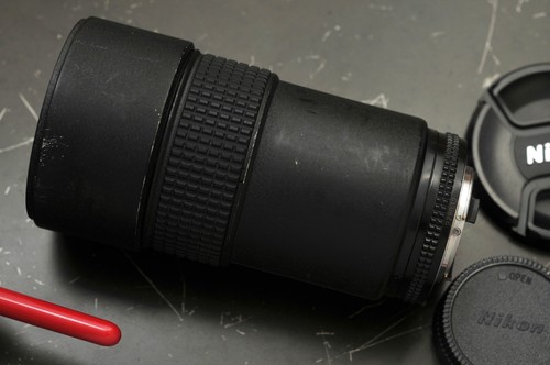 Nikon AF Nikkor 180mm f/2.8 F2.8 ED Prime Lens For F Mount - Picture 4 of 7