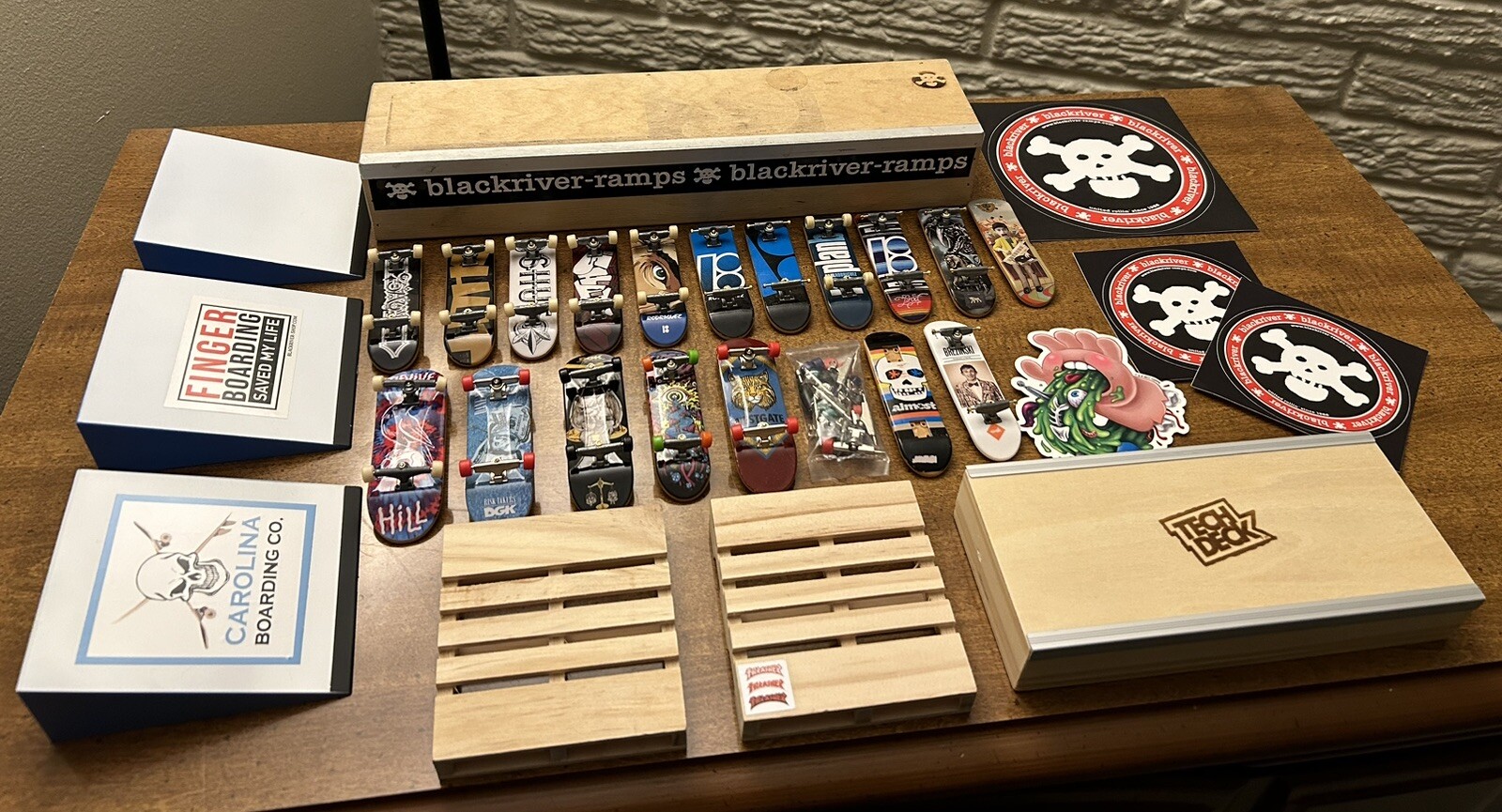 Tech Deck Lot, Ramps, Obstacles, 19 Tech Deck Fingerboards Blackriver