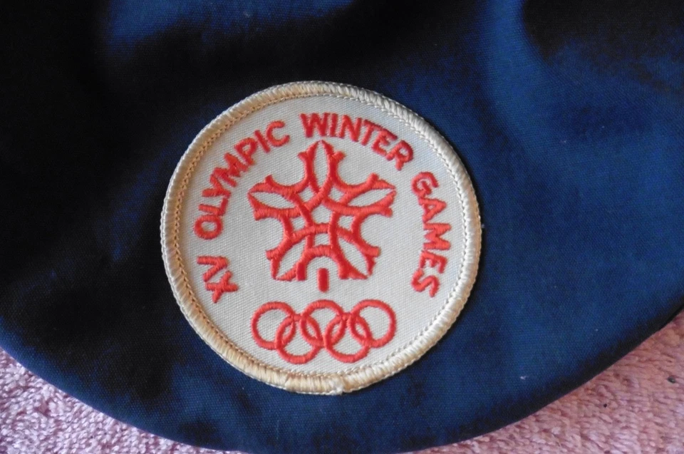 Pair of Vintage 1988 Calgary Winter Olympic Games *Flat Cap* One Size Snap Backs - Image 2 of 4