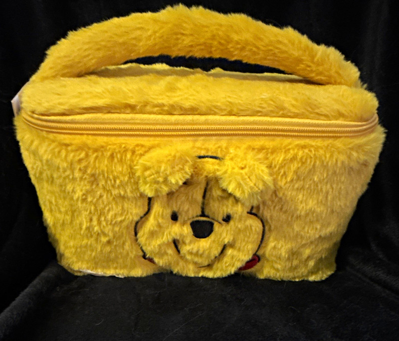 Disney Winnie the Pooh Plush Insulated Zipper Bag 6 qt Yellow