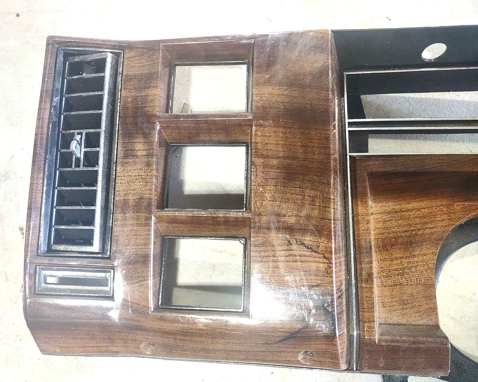 1977-1989 CADILLAC DEVILLE FLEETWOOD CLUSTER BEZEL LIGHT WOODGRAIN LOC-116 - Image 4 of 4