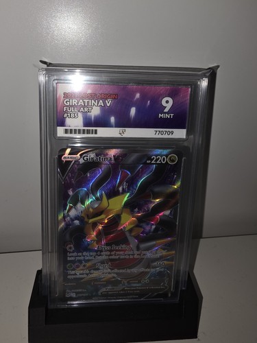 Giratina V (Full Art) — Lost Origin