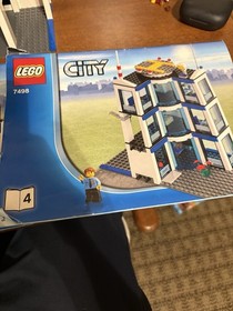 LEGO CITY: Police Station (7498)