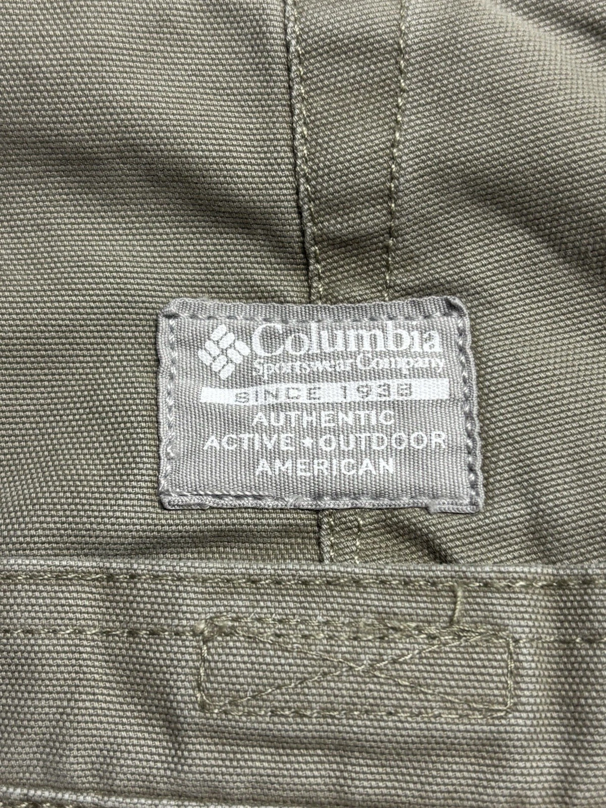 Columbia Men's 38x34 Olive Utility Cargo Pants Fishing Hiking Outdoor Casual EUC