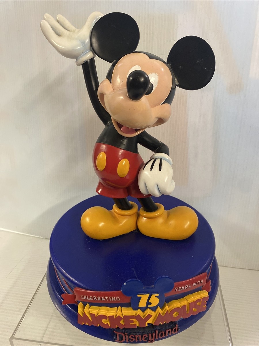 Celebrating 75 years With Mickey Mouse An American original Statue