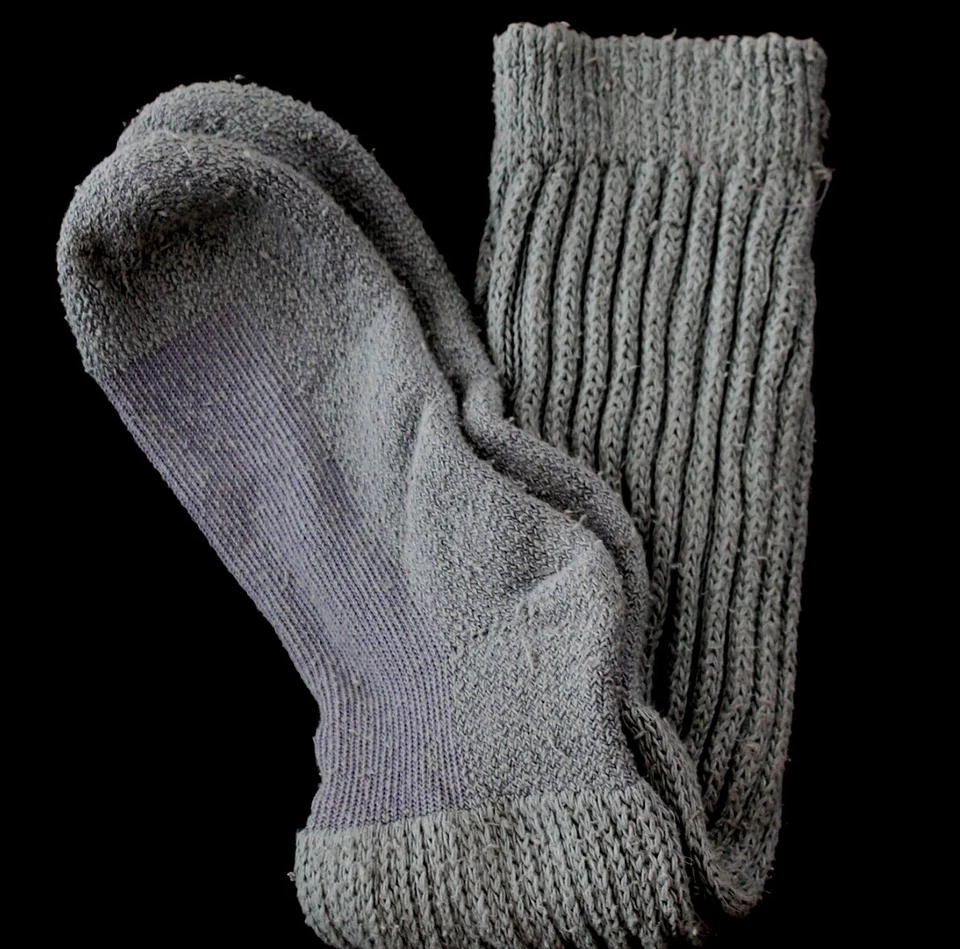 12 Men's Gray Slouch Socks for Boots Work Warm Sz 7-10 Flaw run walk hike gym - Image 2 of 4