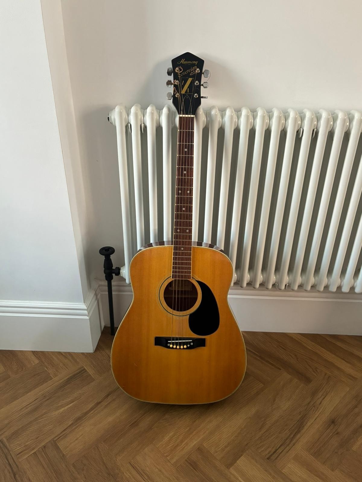 HARMONY SOVEREIGN ACOUSTIC H6561 GUITAR VINTAGE 1970S MODEL IN GOOD CONDITION