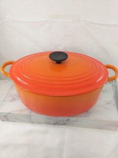 Le Creuset Volcanic Orange Oval Casserole Dish & Lid Cast Iron SIZE E (H12)
