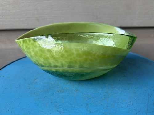 Crate And Barrel Lime Green Agave Swirl Art Glass Oblong Bowl 7" Italy