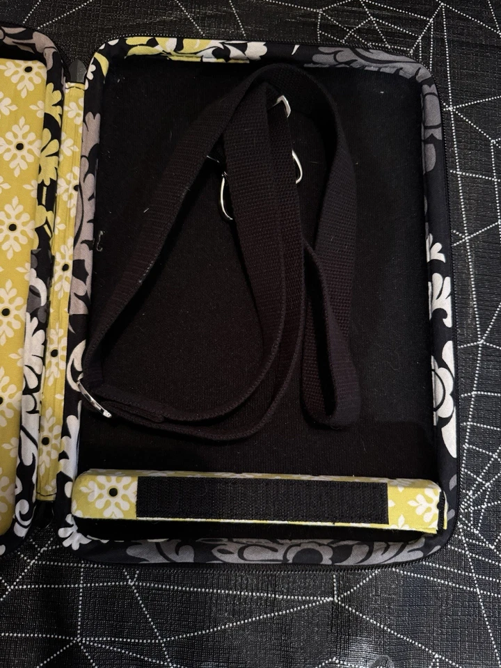 TECH CASE Vera Bradley Organizer BLACK YELLOW WHITE  ZIP TOP Bag EUC - Image 3 of 4