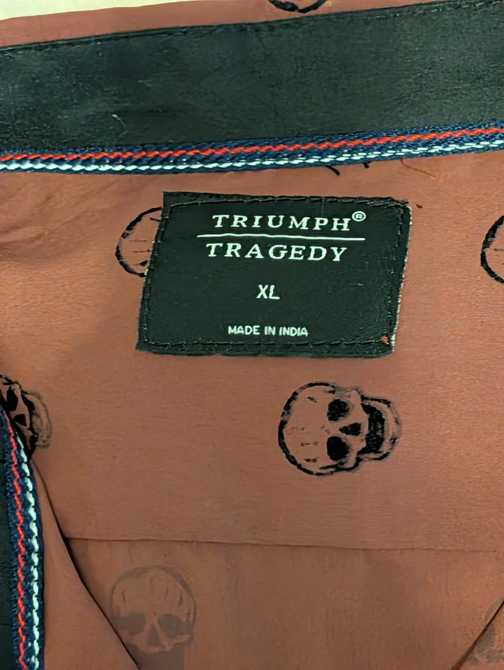 Camisa de manga corta Triumph Over Tragedy Borgoña con estampado de calavera negra para hombre XL Foto 2 de 4