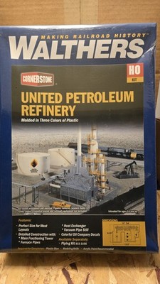 Walthers Cornerstone United Petroleum Refinery Kit  HO Scale 933-3705