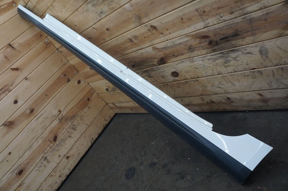 Left Driver Side Rocker Molding Side Skirt OEM Maserati Quattroporte 2013-17+ - Image 2 of 4