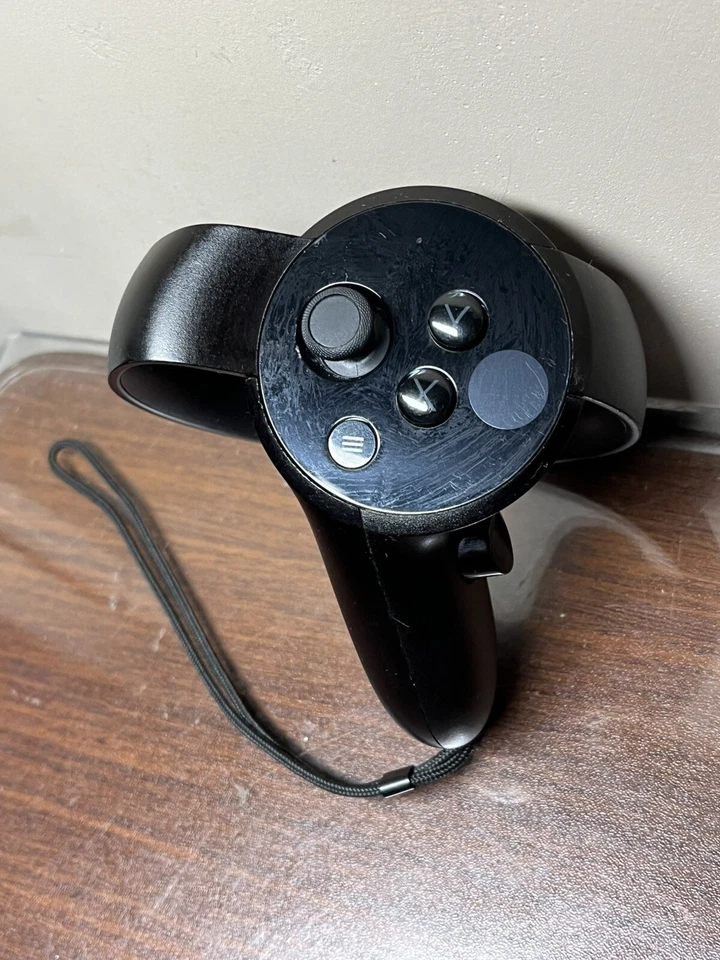 Meta Oculus Rift CV1 Left Touch Controllers TO-L Controller Only - Image 2 of 4