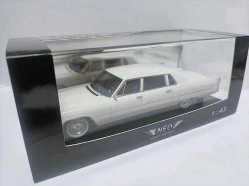 Neo 1/43 Cadillac Fleetwood 75 Limusina 1966 PandaVia-Model Collection - Imagen 23 de 43