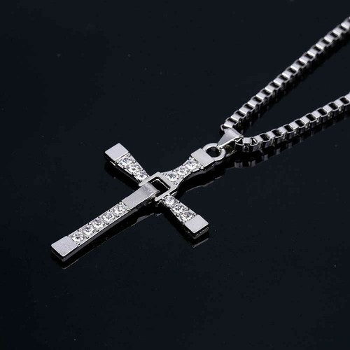 Collana con Croce da Uomo Domenic Toretto Fast and furious catena di Vin Diesel - Foto 3 di 3