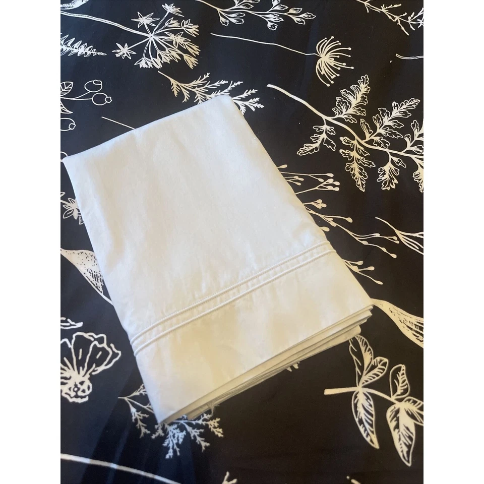 Fundas de Almohada Yves Delorme Talla King París 100% Algodón Gris Plateado Bordadas Foto 4 de 4