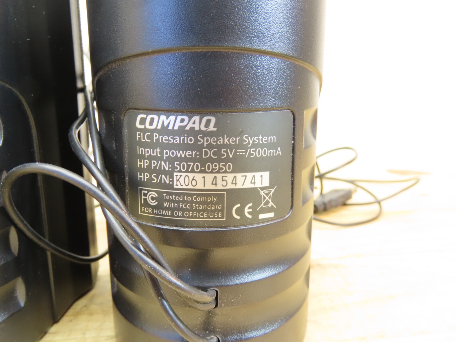 Vintage Compaq Presario Computer PC FLC Speakers System Set Usb Wire