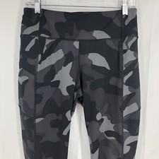 Athleta Black Gray Camo Contender 7/8 Leggings Workout Pants 283284 Medium