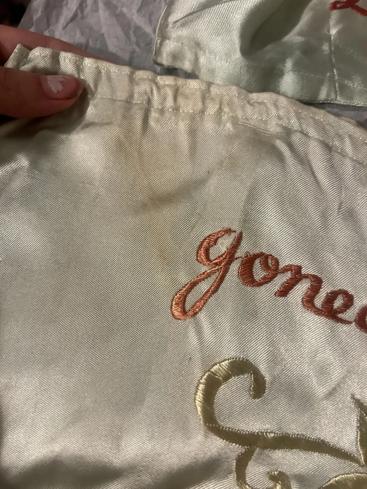 Винтажный сувенирный вышитый комплект белья 1940-х годов Второй мировой войны Sweet Sour Off Limits бирюзовый - Изображение 4 из 4