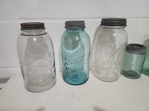Mason Jar Lot: Altas, Drey, And Ball