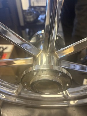 Invader Wheel Nos