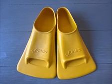 FINIS Zoomers Gold Short Training Swim Fins Yellow Men 9-10 Women 10-11