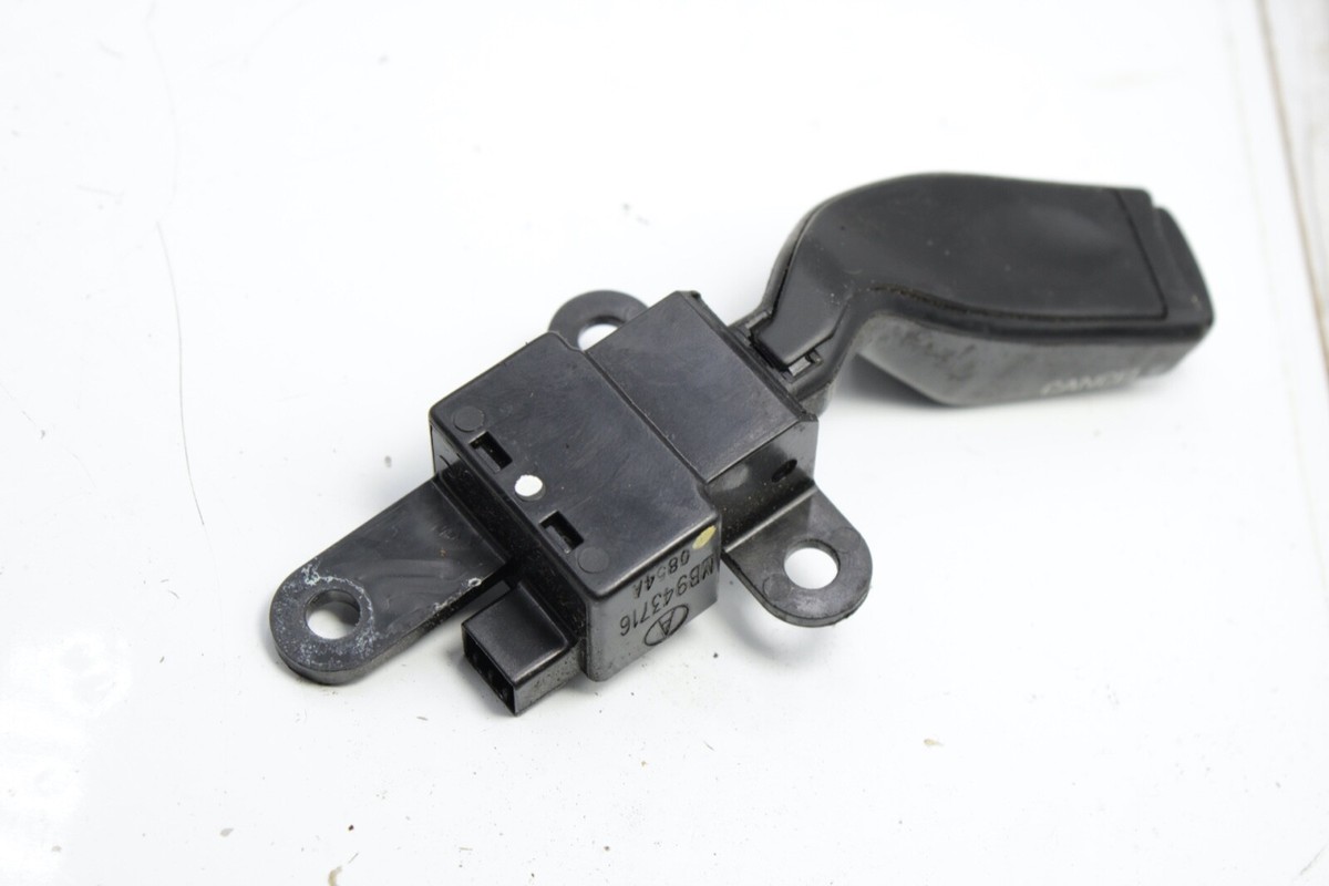 1999 - 2003 Mitsubishi Galant MB943716 cruise control switch e23  