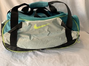 medium sized gym bag