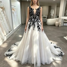 Gothic Boho Tulle A-Line Wedding Dress Scoop Neck Black Floral Leaf Appliques