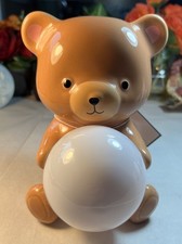 Nursery Bear Lamp Room2Room Brand NWT Battery Operated. 2-AAA batteries Required