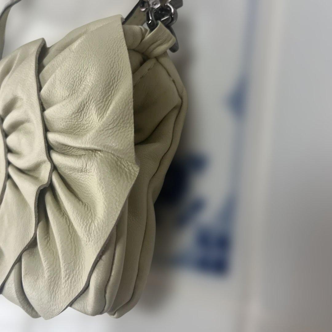 Valentino Garavani Flower Motif Shoulder Bag Cream Leather Women's Fashion Japa thumbnail 5