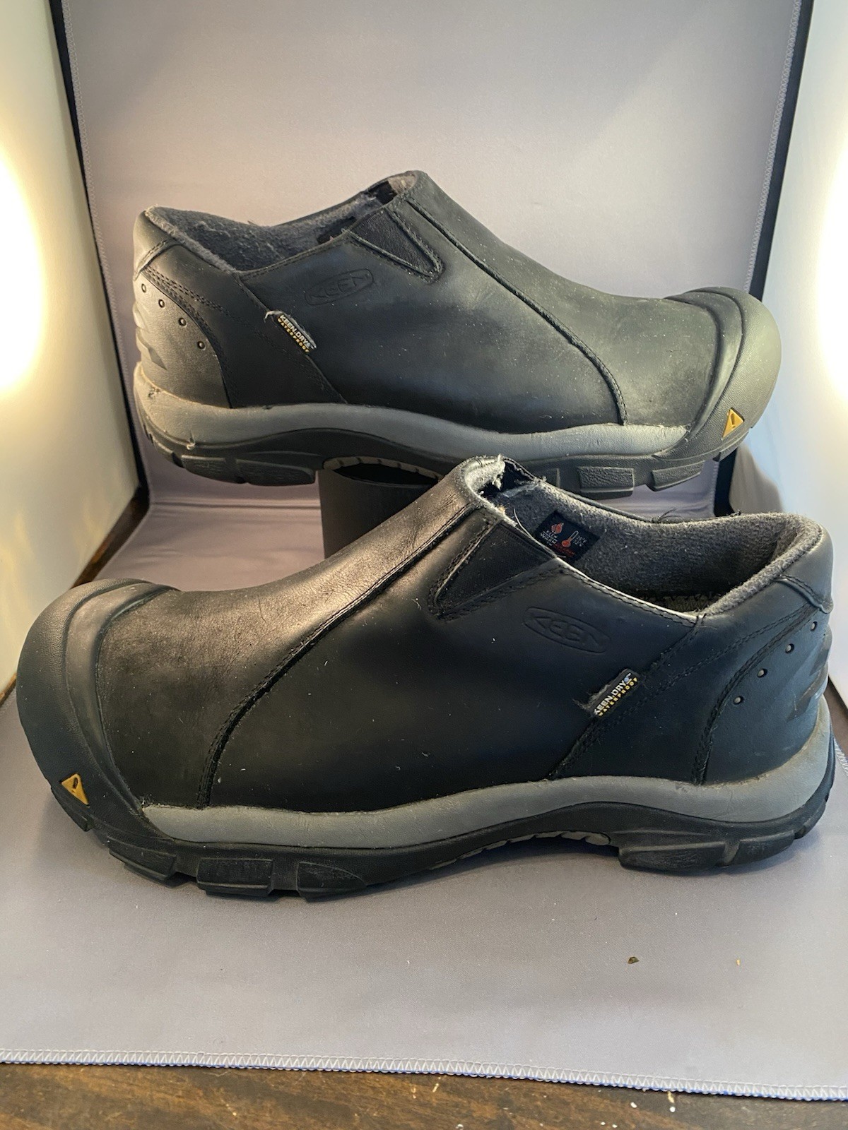 KEEN Slip On Uomo Brixen Lo Impermeabile Isolato Nero Taglia 13 Senza Scatola