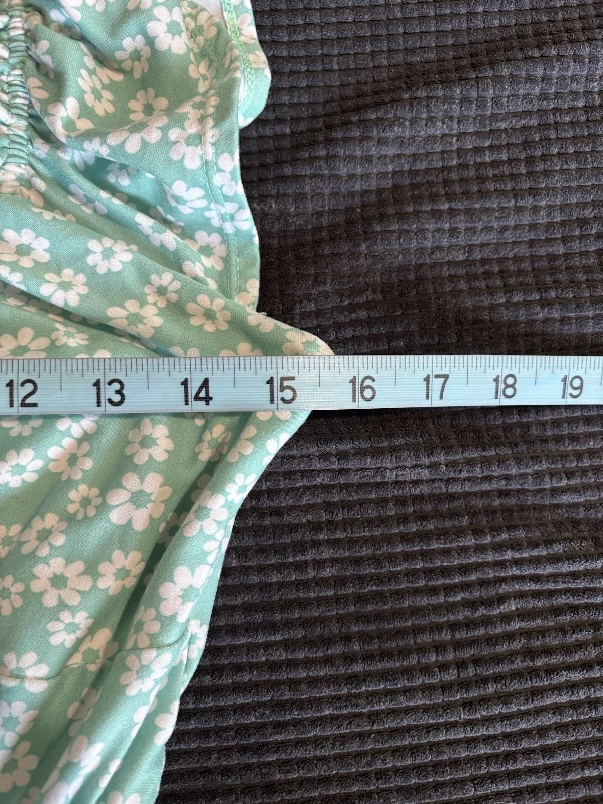 VETEMENTS Abito da sole floreale verde bianco senza confini con volant e spalline taglia M alto basso